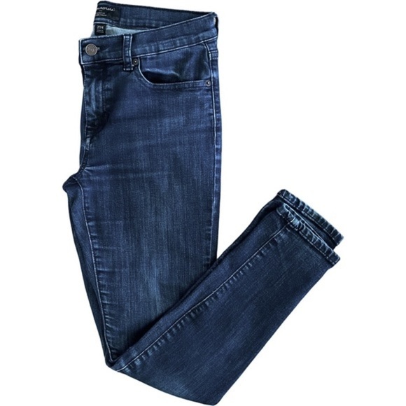 Banana Republic Denim - 2/$25 Banana Republic Skinny Fit Dark Denim Jeans